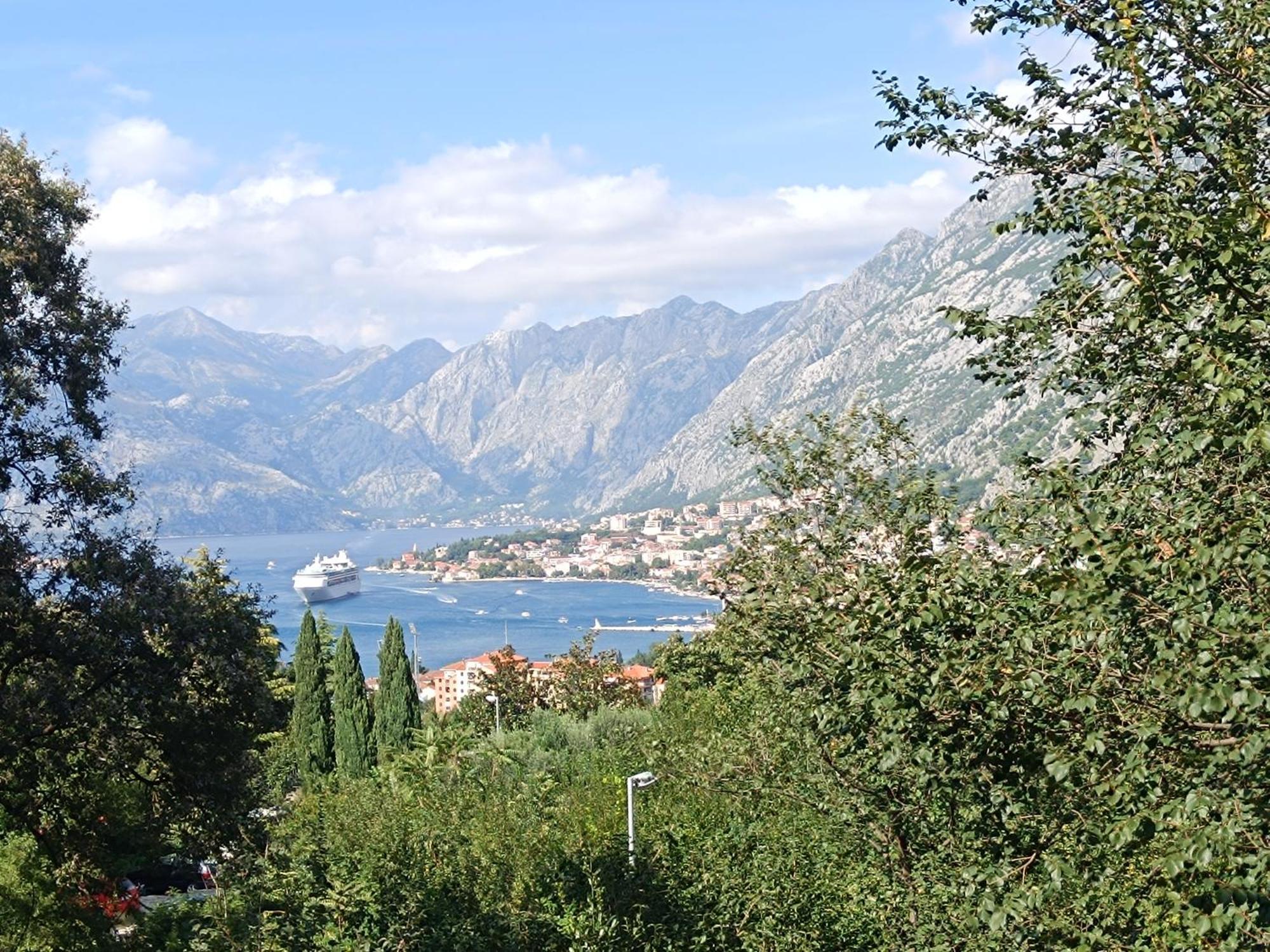 Radgost Kotor Apartments Екстер'єр фото