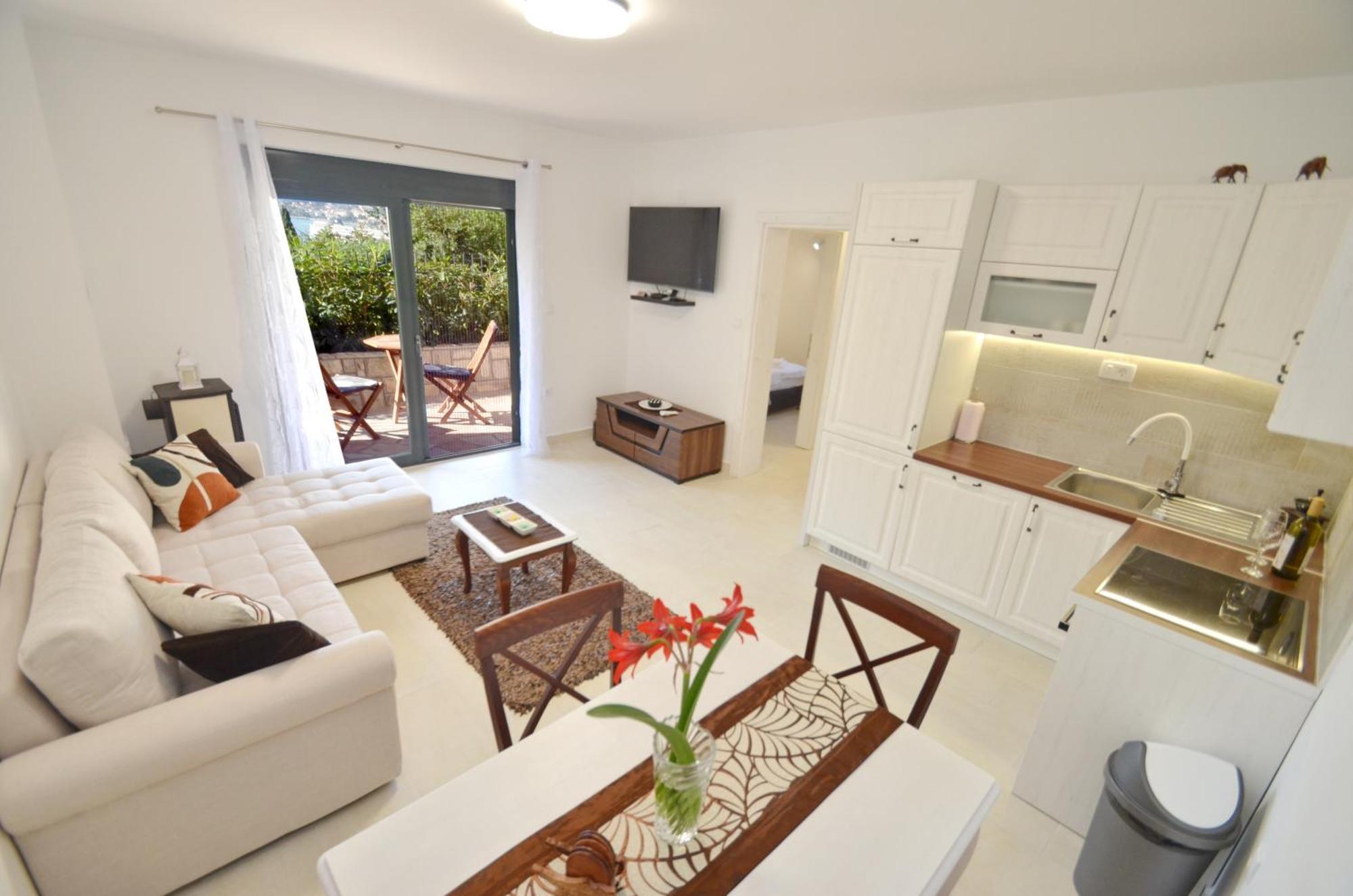 Radgost Kotor Apartments Екстер'єр фото